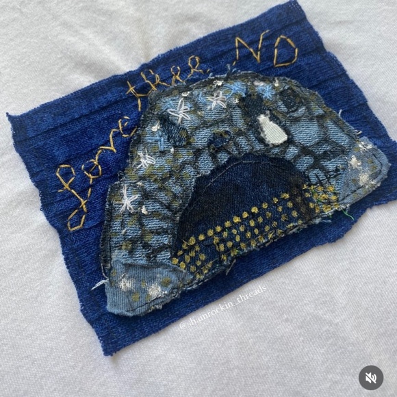 University of Notre Dame embroidered grotto top - Picture 8 of 10